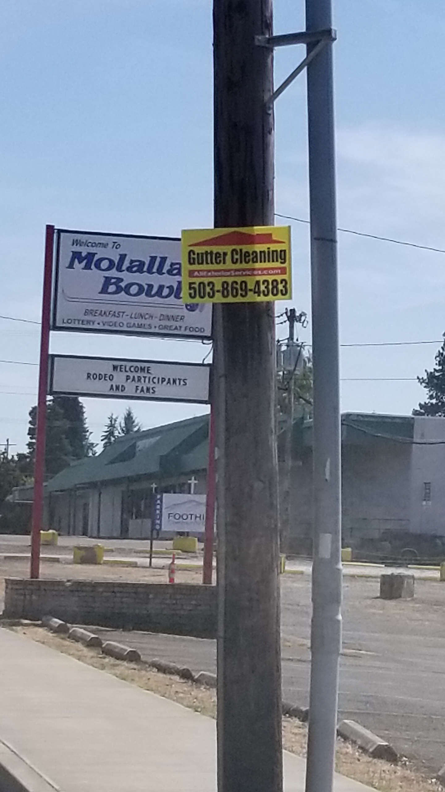 20190509 Gutter Cleaning Signs on PP - 01