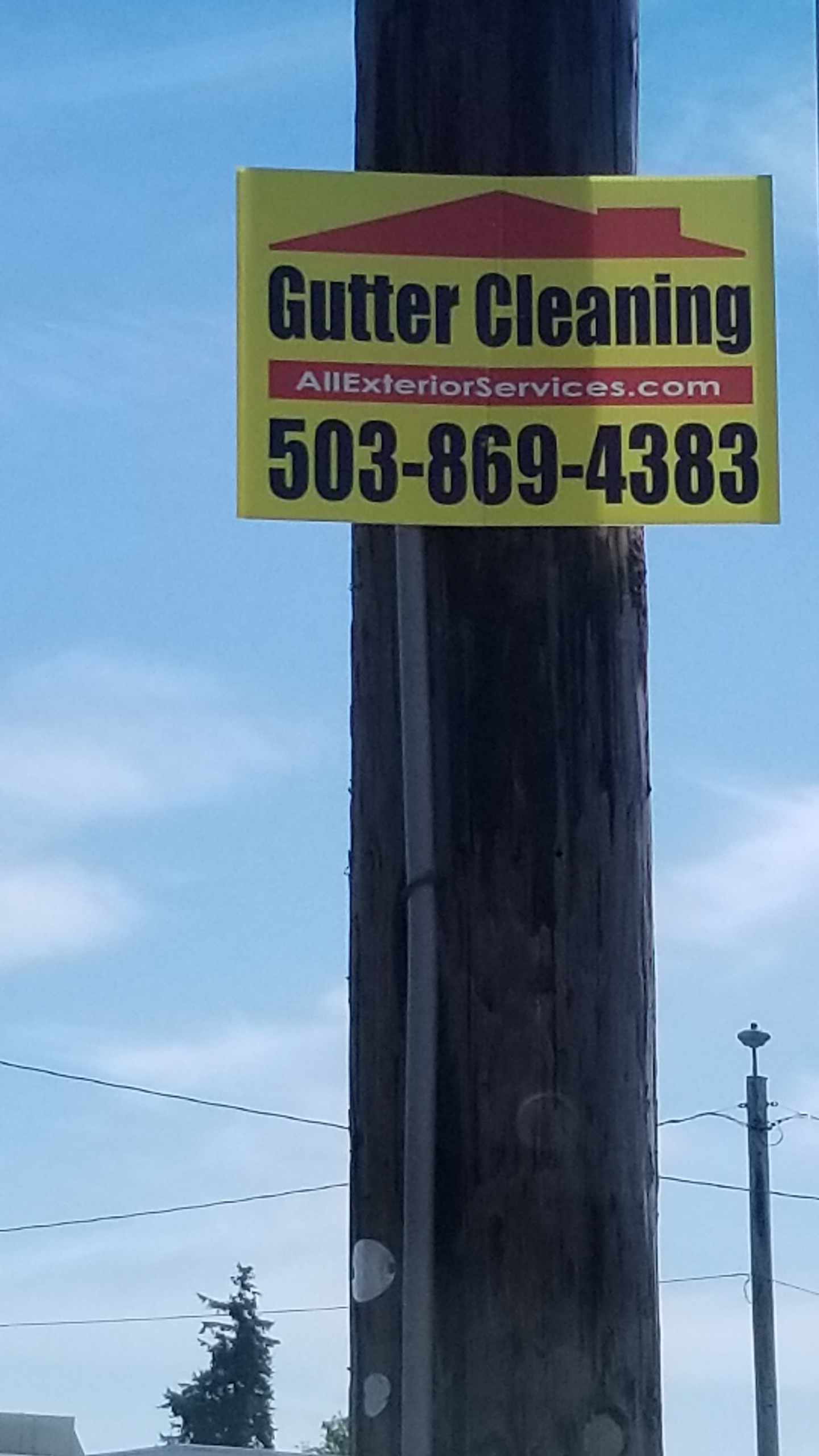 20190509 Gutter Cleaning Signs on PP - 02